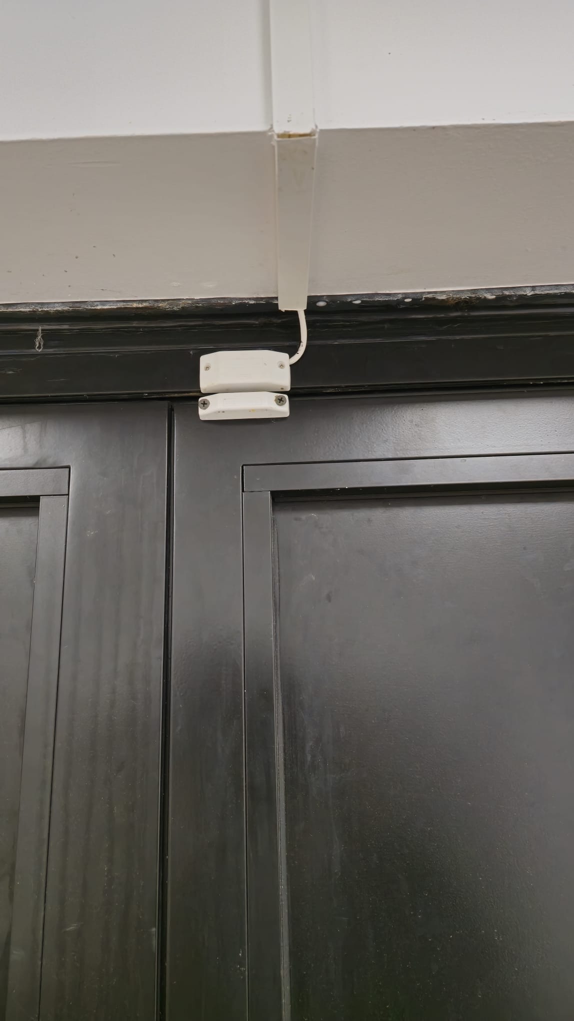 Pose d&rsquo;une alarme Aritech Advanced en remplacement d’un Galaxy Honeywell dans un tabac près de Libourne