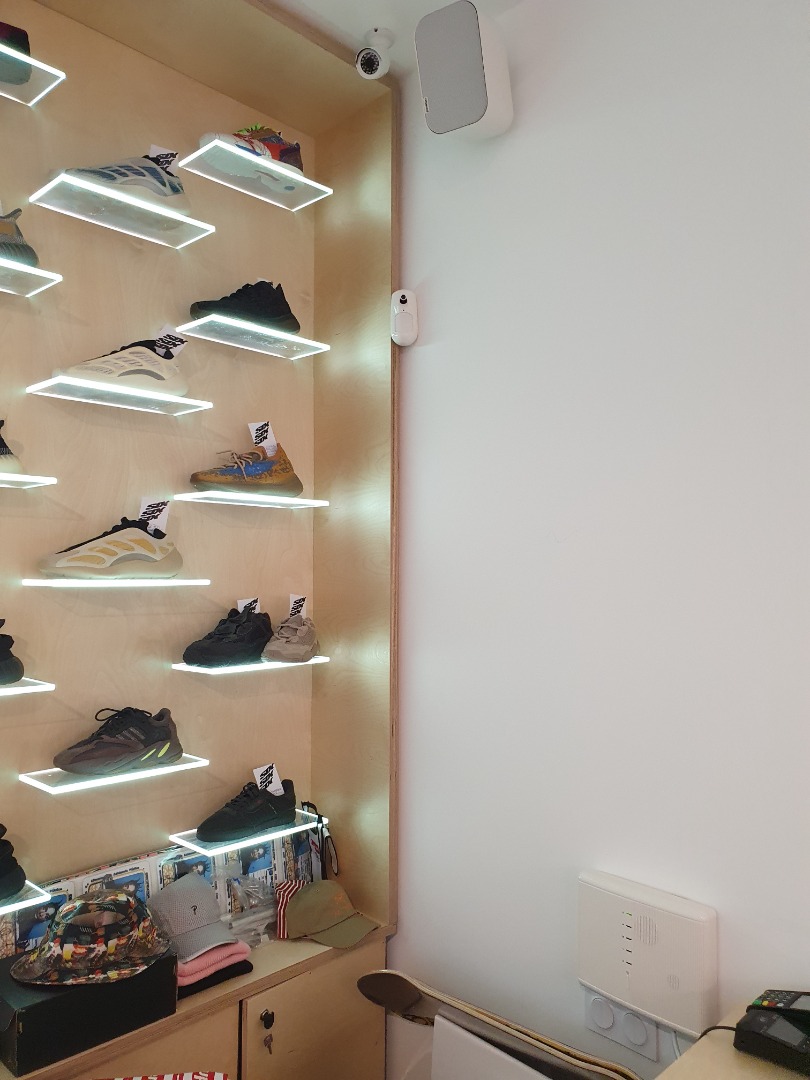 Installation d&rsquo;alarme intrusion dans un magasin de vêtements à Bordeaux